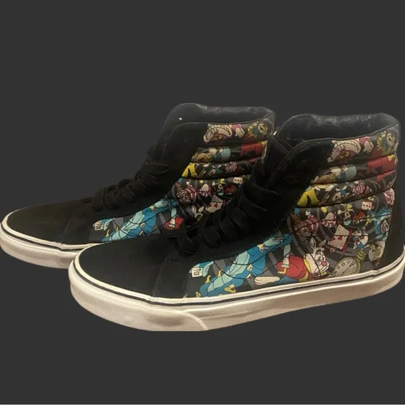Vans Sk8-Hi Disney Alice in Wonderland sneakers 🐇🕰️ - Picture 4 of 8